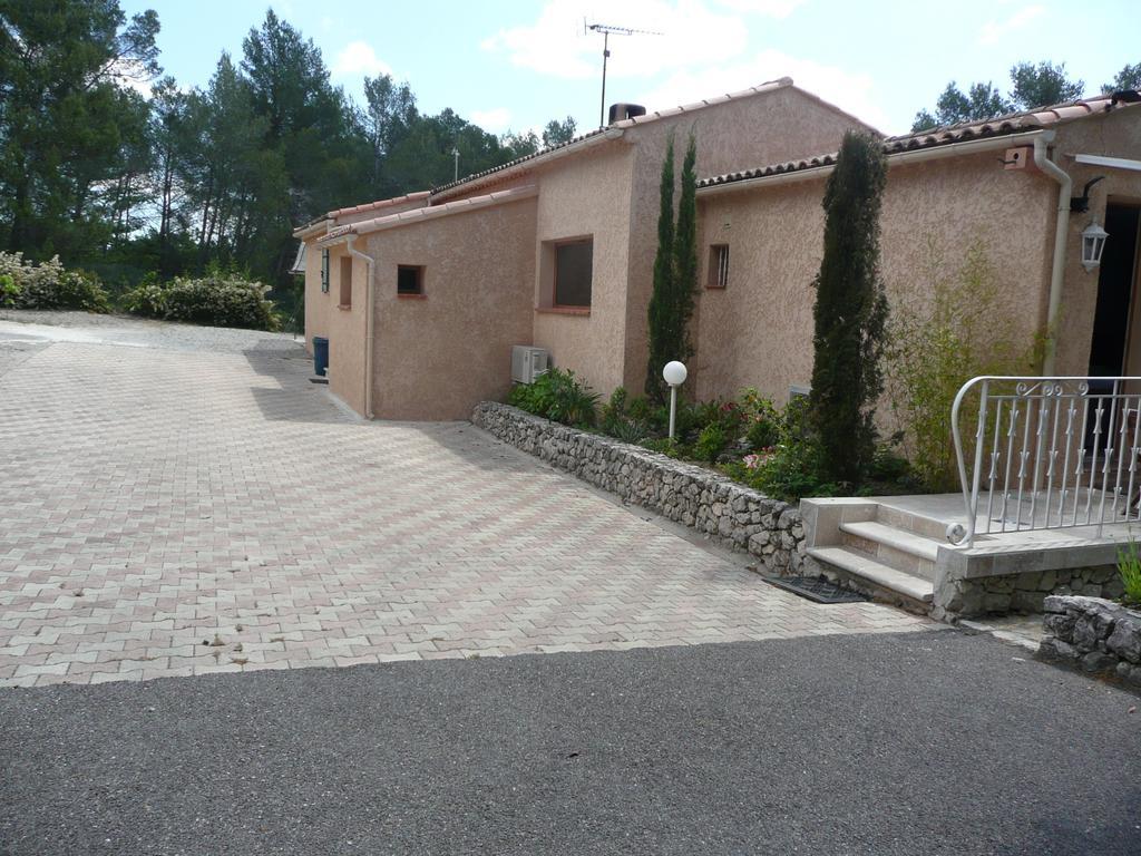 Villa Victoria Gréasque Exteriör bild